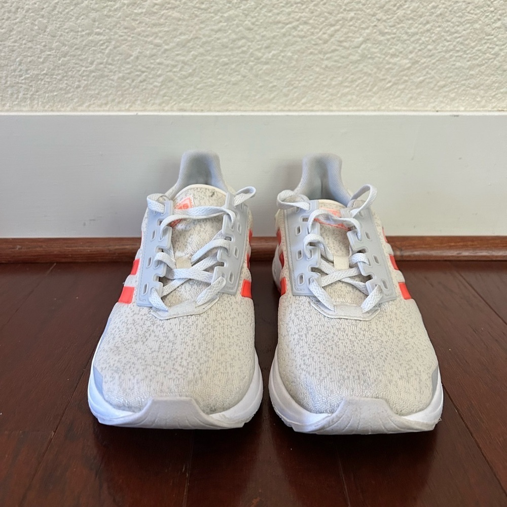 ADIDAS
DURAMO 9
sneakers for women
AUTHENTIC
US size 8.5 light grey pink strips - Picture 5 of 12